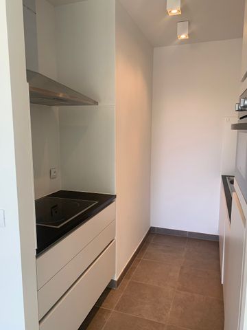 Modern appartement in centrum Veurne - Photo 3
