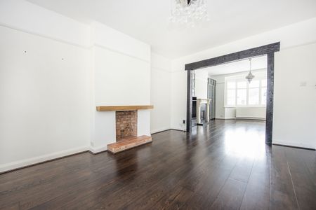 3 bedroom semi-detached house to rent - Photo 2