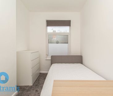 2 bed Mid Terraced House for Rent - Photo 4