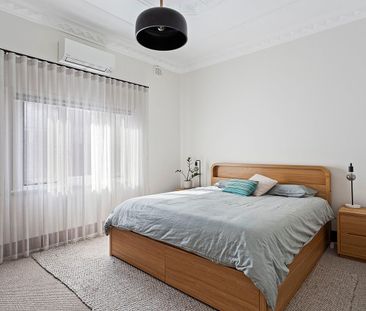 PREMIUM MOUNT HAWTHORN LIVING WITH CHARACTER CHARM - Photo 6