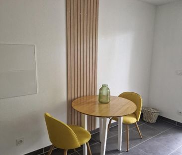 Location Appartement 1 pièce 24m² TOULON 83100 - Photo 3