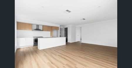 Sophisticated Living in Modern Home - Photo 3