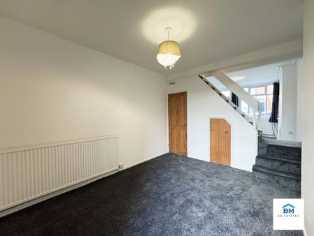 2 Bedroom Terraced - Photo 4