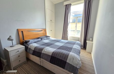 Room 3, Flat 10, 31-33 Blenheim Terrace, Scarborough - Photo 2