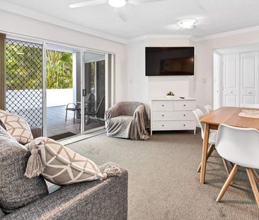 Large, Ground Floor Furnished Apartment with Air Conditioning - Photo 2