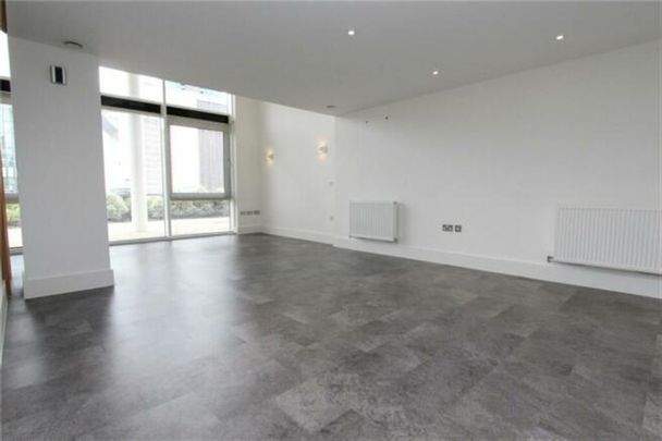 Cobalt Quarter, Ocean Village - Photo 1