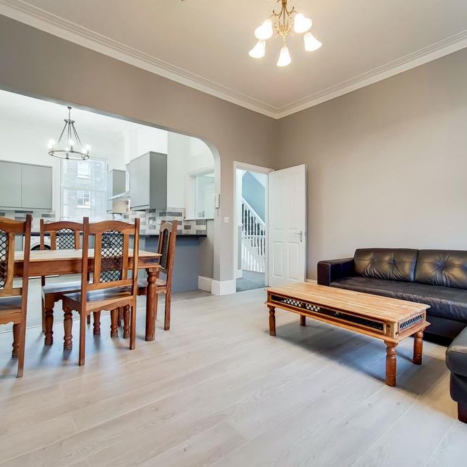 5 bedroom apartment to rent - Photo 1