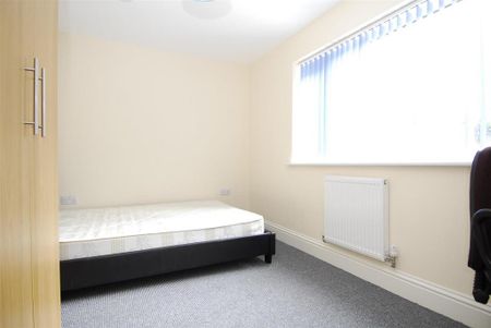 4 bedroom house to rent - Photo 2