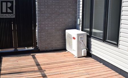 For Lease - 795 Heathrow Path Road, Oshawa, Ontario - Photo 2