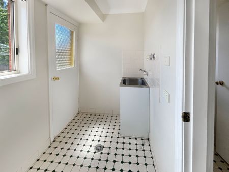 Two bedroom duplex in East Dubbo - Photo 5