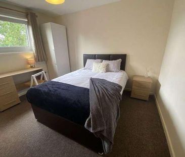 Rm, Kirkmeadow, Bretton, PE3 - Photo 2