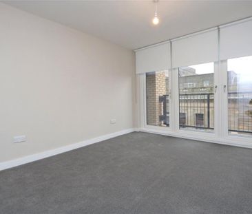 1 bedroom penthouse to rent - Photo 5