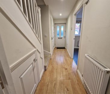 3 bedroom semi-detached house to rent - Photo 3