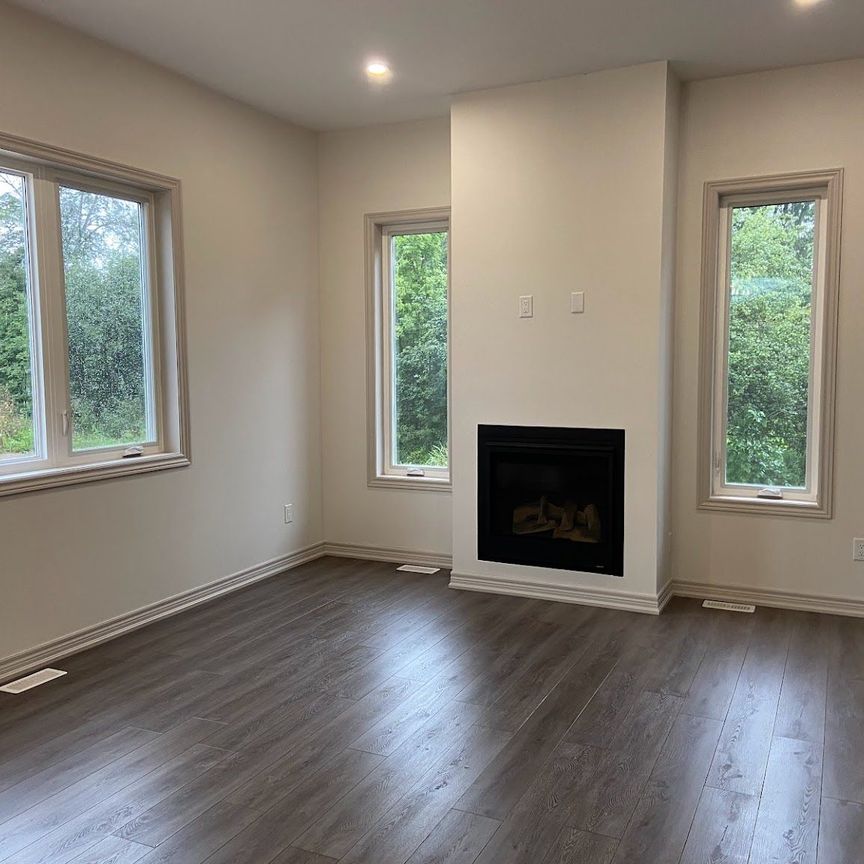 For Lease - 3355 Willguard Court, Niagara Falls, Ontario - Photo 1