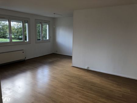 A LOUER GRAND T3 AVEC PARKING, PARC DE CERISY - Photo 2