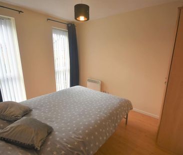 3 bedroom apartment to rent - Photo 4