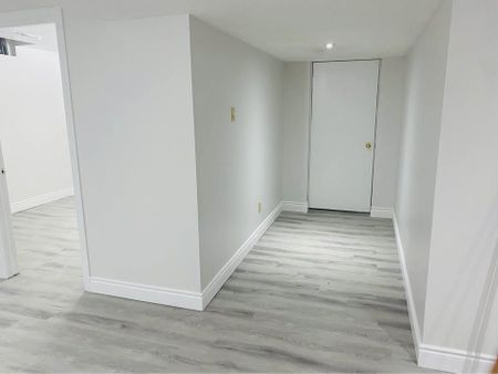 For Lease - 2801 Gulfstream Way, Mississauga, Ontario - Photo 4