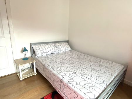 3 Bed Flat, Froghall Place, AB24 - Photo 4