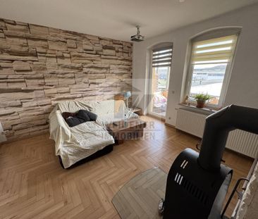 Moderne 4 Raum-Wohnung mit Einbauküche, Kaminofen und Balkon. - Photo 1