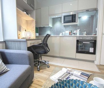 Studio to rent - Photo 2