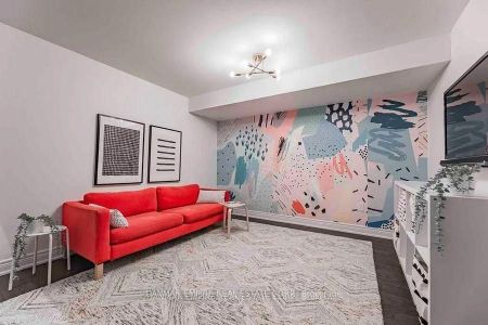 For Lease - 48 Hiawatha Court, Vaughan, Ontario - Photo 2