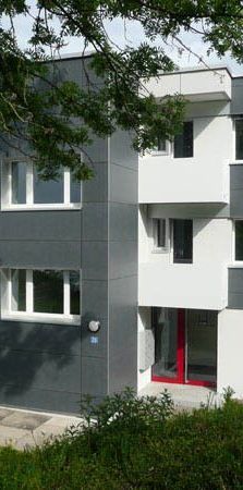 Wohnen mit Blick auf den Zürichsee in kinderfreundlicher Überbauung - Foto 1