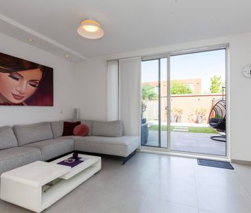 Huis te huur: Zuidwijkstraat 108 2729 KE Zoetermeer - Foto 1