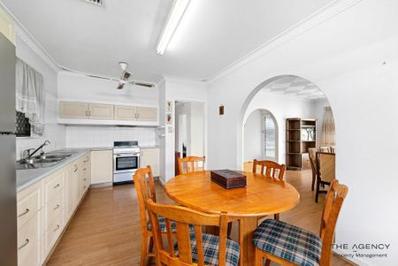 Convenience Unite in Prime Location - Photo 4