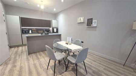 AVAILABLE NOW! | LUXURY RESIDENTIAL DEVELOPMENT | OPPORTUNITY NOT TO BE MISSED! | STYLISH 1 BED | BLENDING HERITAGE CHARM WITH MODERN LIVING IN JEWELLERY QUARTER - Photo 3