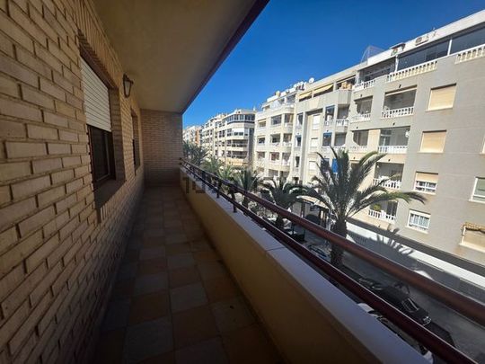 Alquiler de piso en Av Habaneras De Las, 64 - Photo 1