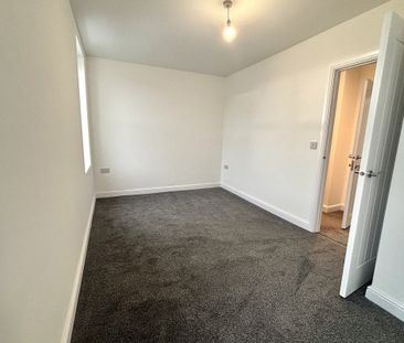 Wellington Street - Photo 3