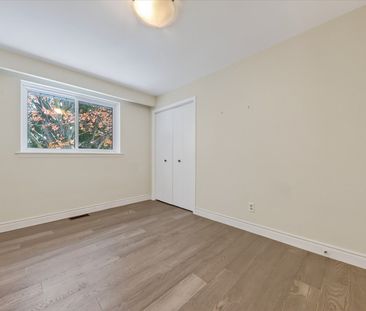 For Lease - 6104 Bloomington Road Unit# Main, Whitchurch-Stouffvill... - Photo 2