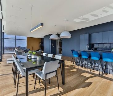 2505 Boulevard Marcel-Laurin, Montréal, QC - Photo 2