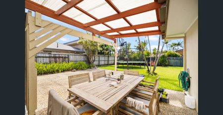 Relaxed Coastal Living - Wurtulla - Photo 4