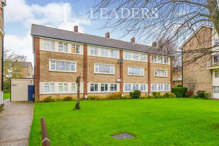 3 bedroom maisonette to rent The Ridgeway, St. Albans, AL4 - Photo 3