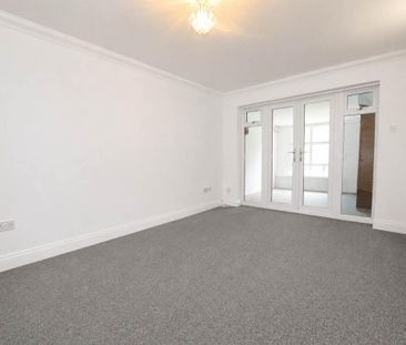 3 bedroom house to rent - Photo 2