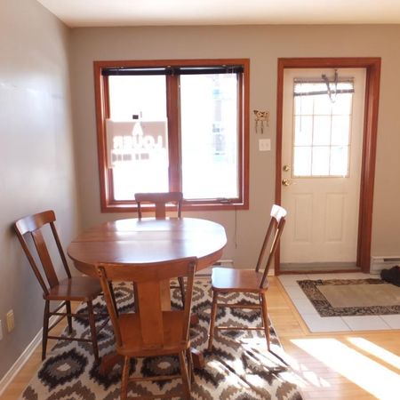 BEAU 4 1/2 PRÈS U DE SHERBROOKE - IMPECCABLE, SÉCURITAIRE, CALME, SEMI-MEUBLÉ - Photo 3