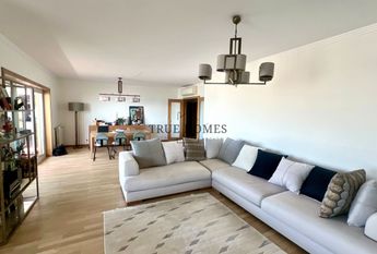 Apartamento T4 em Lisboa