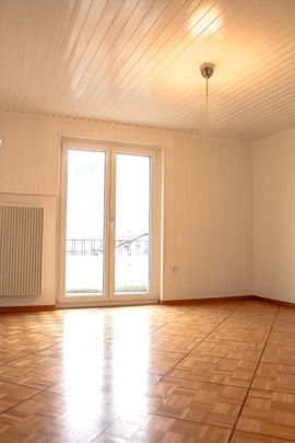 For rent : 3.5 sq. ft. apartment on 1st floor with balcony and galetas - Photo 1