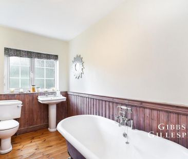 5 bedroom detached house to rent - Photo 4