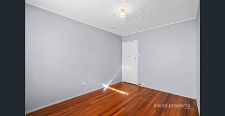 Beautiful 3 Bed with a Multi-Purpose Room Downstairs - Photo 5