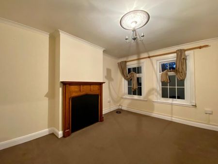 2 Bed Maisonette, The Close, HA2 - Photo 5
