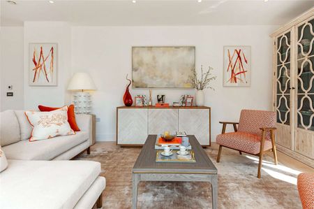 Luxury 3 bedroom apartment on Teddington Riverside. - Photo 2