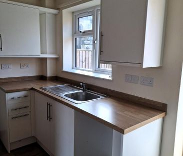 1 bedroom terraced house to rent - Photo 4