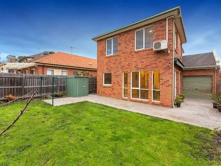 8 Flemming Avenue, Maribyrnong, VIC 3032 - Photo 3