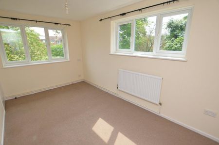 1 bedroom semi-detached house to rent - Photo 4