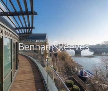 3 Bedroom flat to rent in Kew Bridge Road, Brentford, TW8 - Photo 1