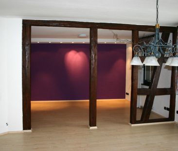 Haus im Haus: 6,5 Zimmer Mietwohnung mit sep. Freisitz in Bahnnähe ... - Photo 1