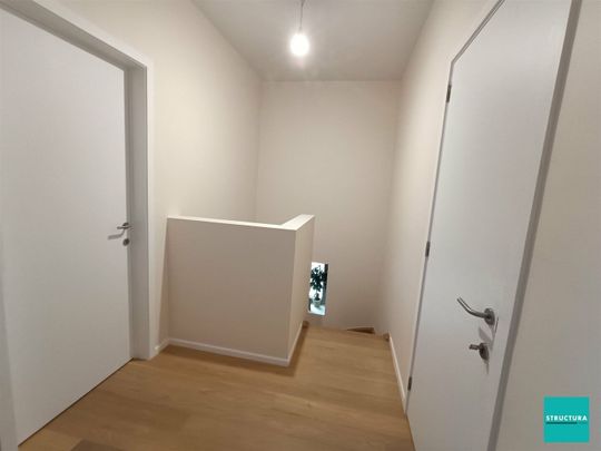 VOLZET: Gerenoveerde twee slaapkamer woning in de dorpskern van Ossel - Photo 1