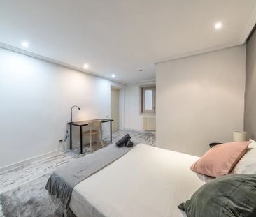 Calle de Arrieta, Madrid, Community of Madrid 28013 - Photo 2